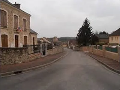 Mareil-en-Champagne est un village des Pays-de-la-Loire situé dans le département ...