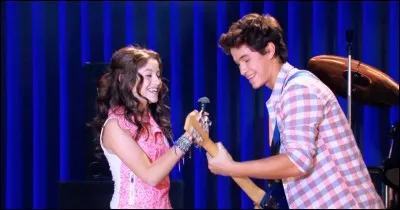 Comment s'appelle le meilleur ami de Luna ?