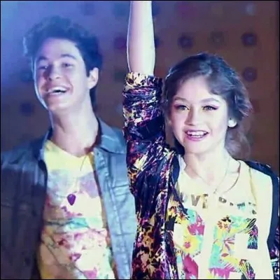 Avec qui patine Simon pour la comp&eacute;tition ?