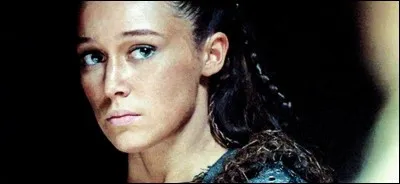 97 ans après un holocauste nucléaire, un groupe d'adolescents , qui vivait sur une station spatiale, est renvoyé sur la terre pour voir si elle est de nouveau habitable !