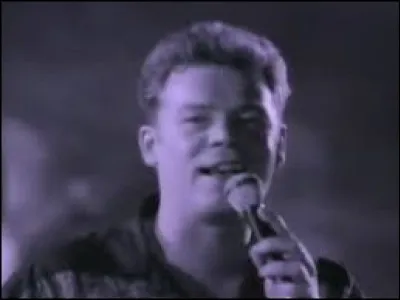 UB 40 fait une reprise de ''Kingston Town''. Quel chanteur français a chanté ''Kingston'' en 1980 ?