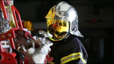 Pour valider un renouvellement de ma carte professionnelle, il me faut absolument le SST à jour (moins de 2 ans) ?