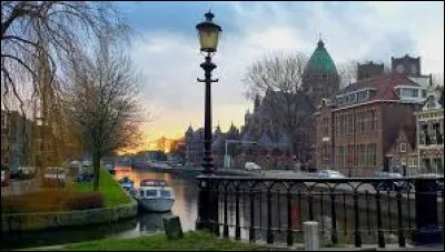 La ville de "Haarlem" peut être visitée...