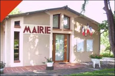 Petit village Gersois, de 65 habitants, Sauvimont se situe en région ...