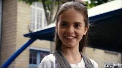 Que répète-t-elle sans arrêt ?