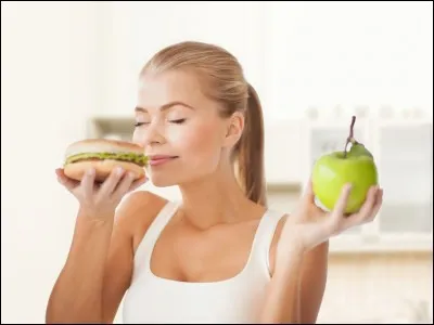 Qu'est-ce qui manque à "O" pour avoir une émanation volatile perçue par le nez ?