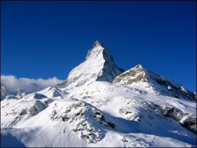 Quel est le transit annuel de la gare centrale de Zurich ?