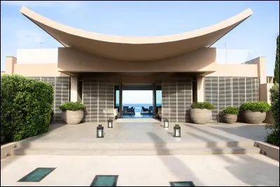 Dans le Var, voici la Réserve. Dans quelle ville se trouve-t-il ?