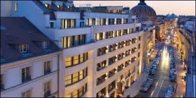 À Paris, voici le Mandarin Oriental. Dans quel arrondissement se situe-t-il ?