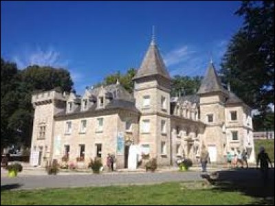 Nous commençons notre balade au château de Beaumont-du-Lac, sur l'île de Vassivière. Village de l'arrondissement de Limoges, il se situe dans le département ...