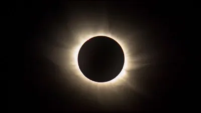 Année : 1992 
Genre : Thriller 
Personnages : Gérald, Ruth. 
Indices : Perversité, lit, voix, nécrophile. 
Quel est ce livre ?