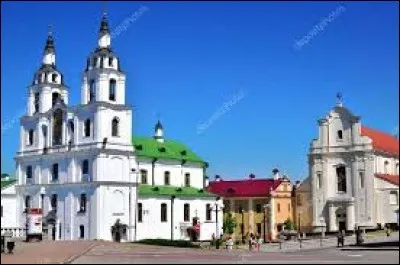 Minsk est la capitale de l'Ukraine.
