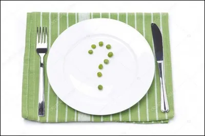 Outre les anchois, quels sont les principaux ingrédients indispensables au plat nommé anchoïade ?