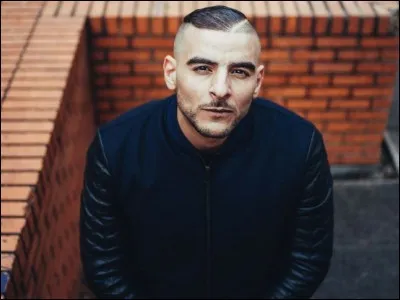 Qui est ce chanteur ?