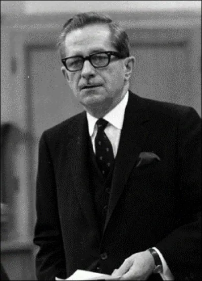 Daniel Johnson a été premier ministre, de 1966 à 1968, et a ce titre a accueilli, en juillet 1967, le général de Gaulle en voyage officiel. De quel pays ou territoire était-il premier ministre ?