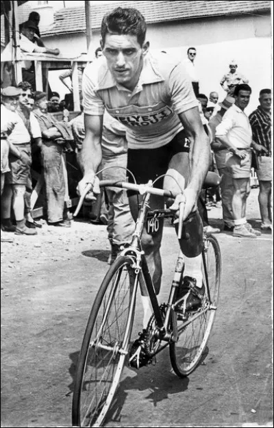 Ce coureur cycliste, vainqueur de Paris-Roubaix en 1955, du Tour des Flandres en 1956, du classement par points du Tour de France 1957, c'est ...
