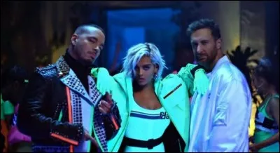 Quelle est la musique de ce clip ?