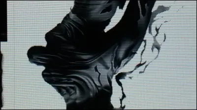 Dans le livre, à quoi ressemble l'épouvantard d'Hermione ?