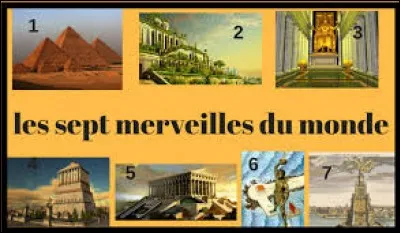 Les proportions entre les os de l'index jusqu'au poignet correspondent au fameux nombre d'or et servirent de référence à la construction...