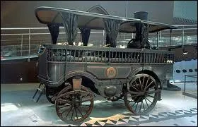 La 'Jamais contente' et l' 'Obissante' taient des voitures automobiles.