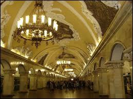 Le métro de Moscou est considéré comme le plus beau du monde.