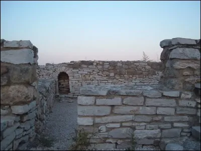 Si vous me cherchez des poux, je vous envoie promener (avec les Anglais...) à Cannes ! Qu'en est-il ?