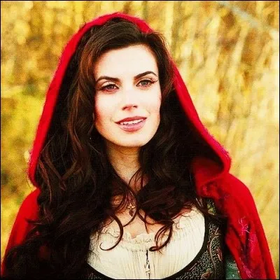 Qui interprète le rôle de Ruby (Scarelett) ?