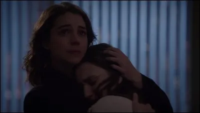 Pourquoi Javotte est beaucoup plus âgée qu'Anastasie ?