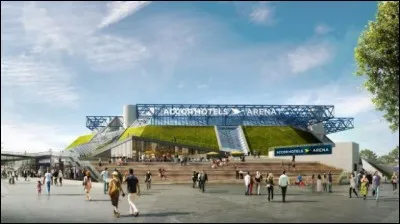 Depuis 2015, comment se nomme le Palais Omnisports de Paris-Bercy ?