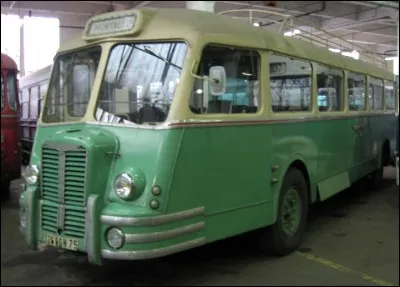 Quel est cet autocar ?