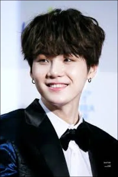 Quand Suga ne va pas bien, à qui se confie-t-il ?