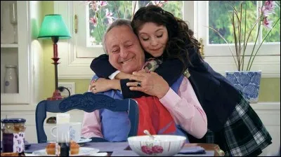 Qui est le grand-père biologique de Luna ?