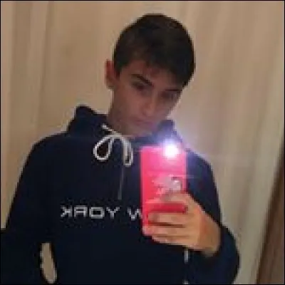 A-t-il des frères et surs ?