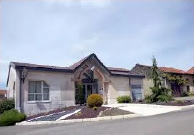 Nous terminons cette balade dans le Grand-Est, à Saint-Menge. Nous sommes dans le département ...