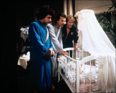 Qui ralise en 1985 le film 'Trois hommes et un couffin' ?