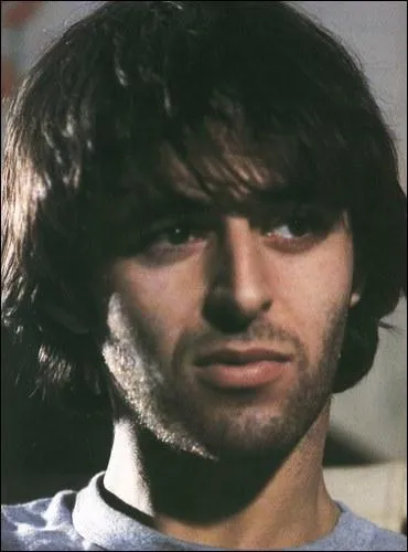 Comment l'hrone de Goldman a-t-elle fait son bb dans la chanson ?