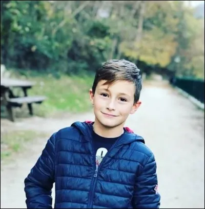 Quel est le nom de son garçon ?