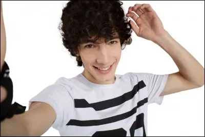 Son style de musique est :