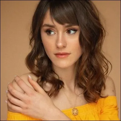 Qui joue le rôle de Jazmin ?