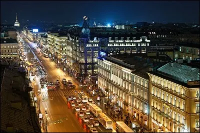 Dans quelle ville la Perspective Nevski se trouve-t-elle ?