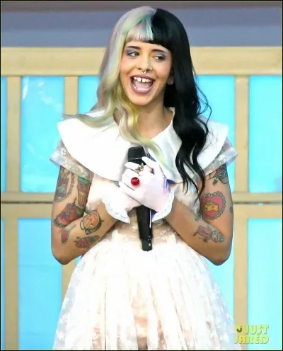 À quelle date est née Melanie ?