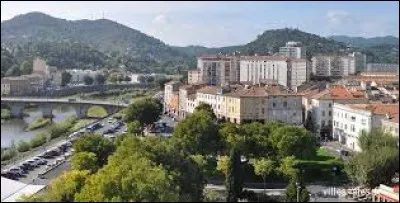 Laquelle de ces villes est considérée comme la "capitale des Cévennes" ?