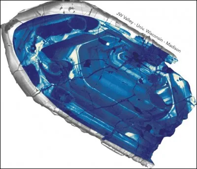 Comment s'appelle cette roche découverte en 2001 et qui a plus de 4 milliards d'années ?