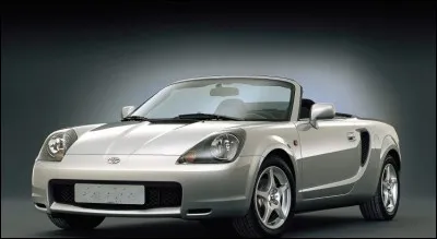Et cette Toyota pour jeunes, comment s'appelle-t-elle ?