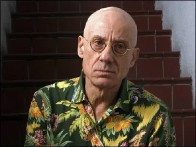 Cet écrivain, spécialisé dans le roman noir, auteur du "Dahlia noir" et de "L.A. Confidential", c'est ...