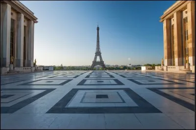 Quel est le nom de cette place ?