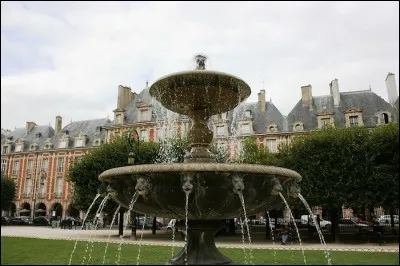 Quel est le nom de cette place ?