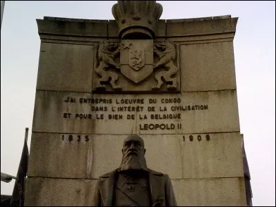 1885-1908 > Léopold II : Il fit du Congo sa possession personnelle et l'exploitation (des mines comme des hommes) cache nombres d'exactions (viols, meurtres de nouveau-nés, esclavage, mutilations, etc.) Le souverain avait oublié le nom de son précepteur ... et le nombre de ses victimes ... . (Complétez les pointillés !)