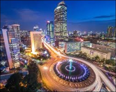Quelle est la capitale de l'Indonésie, sur l'île de Java ?