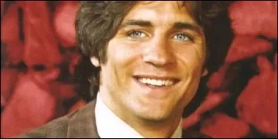 Adam Kendall a recouvré la vue après un accident.